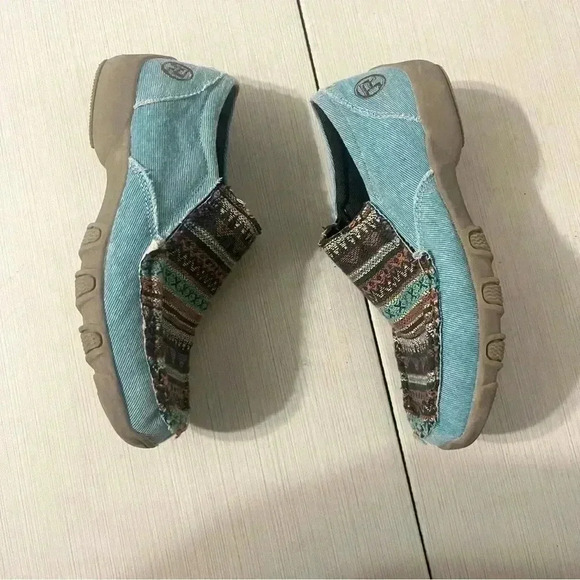 Girls Roper Slip Ons  Turquoise Size 1 - Picture 9 of 9